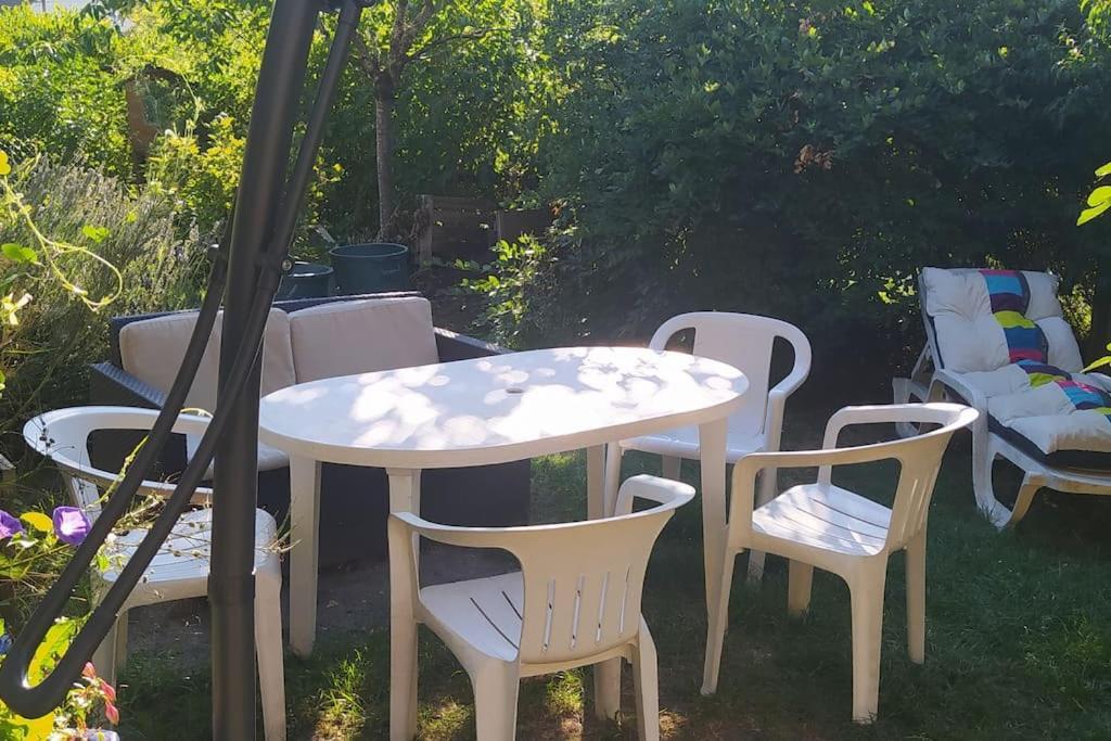 Gite Les Lilas La Genevraye Extérieur photo